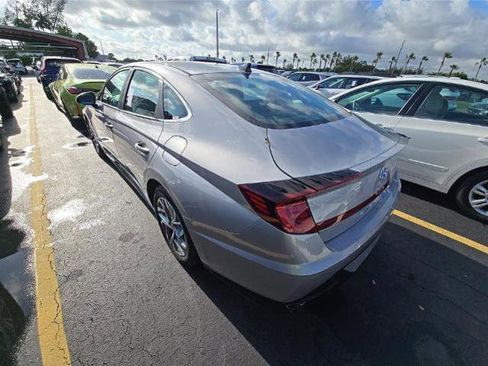 Used 2023 Hyundai Sonata SEL FWD image 4
