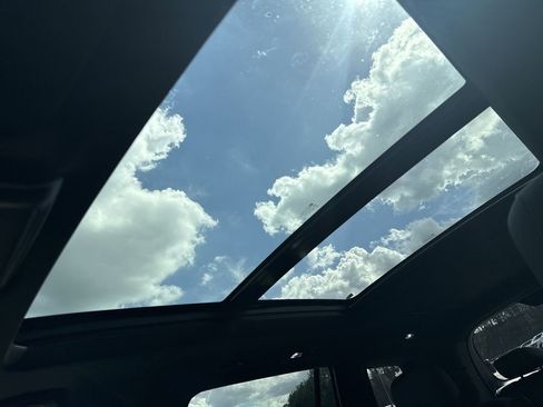 Used 2021 Cadillac XT6 Sport image 32