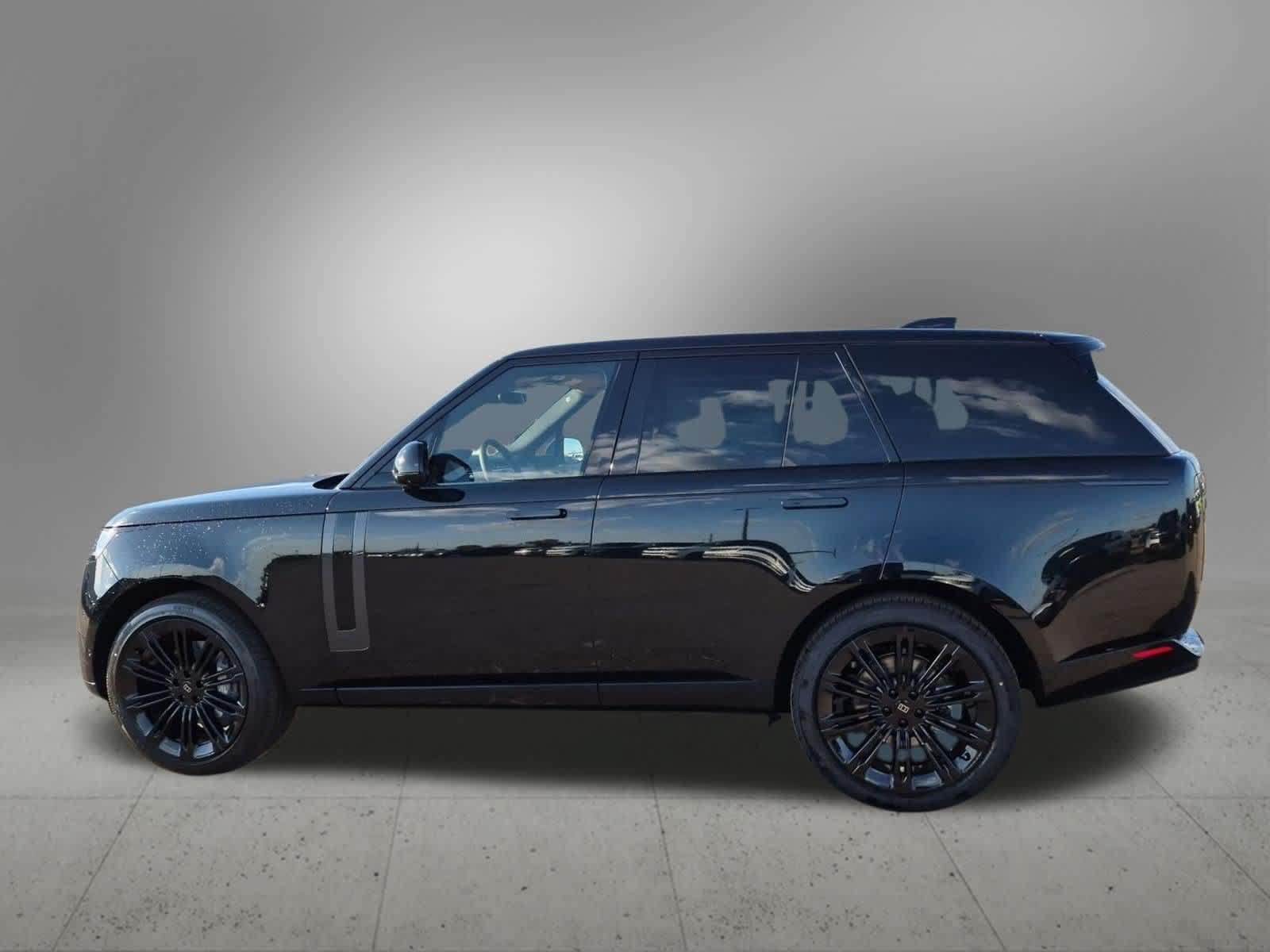 New 2027 Land Rover Range Rover SE AWD/4WD image 3