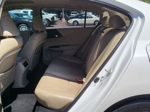 Used 2014 Honda Accord Touring image 21