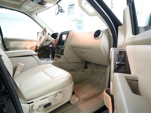 Used 2007 Ford Explorer Limited RWD image 10