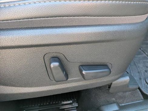 Certified 2022 Hyundai Santa Fe Limited image 12