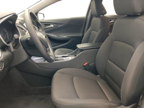 Used 2025 Chevrolet Malibu LT FWD image 17