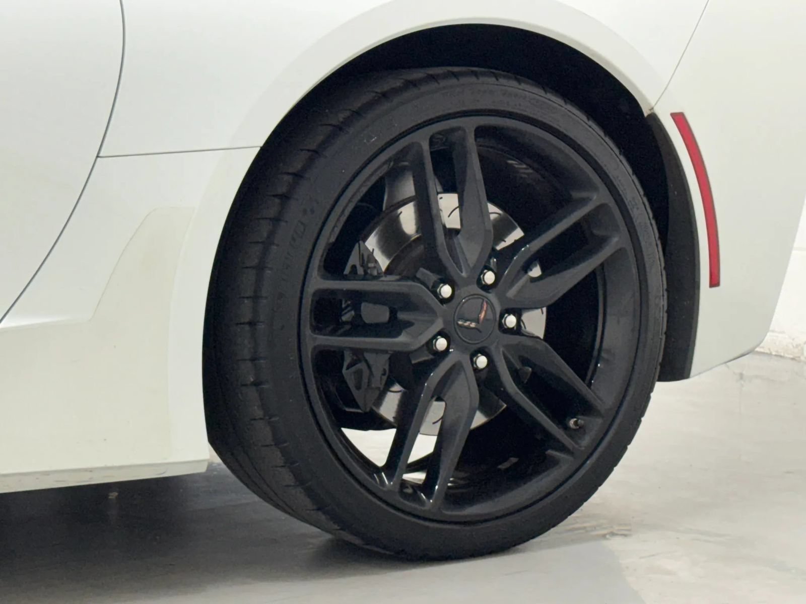 Used 2019 Chevrolet Corvette Stingray Coupe RWD image 32