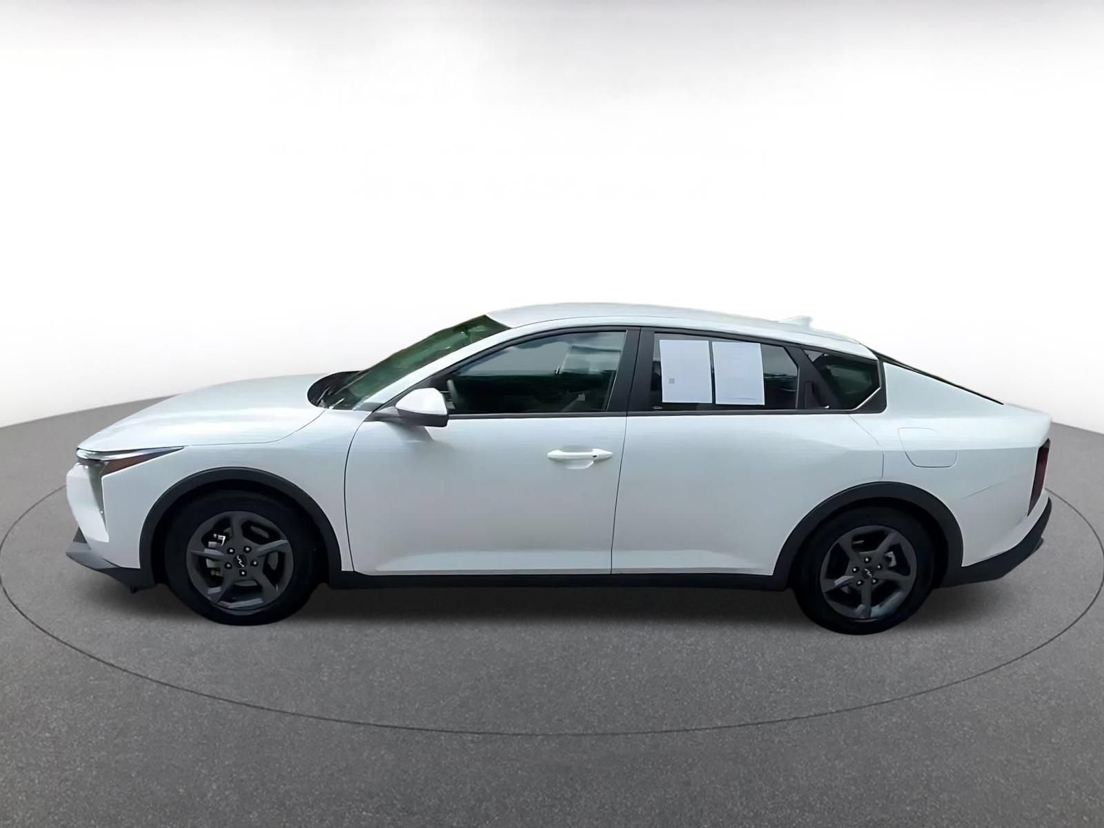 Used 2026 Kia K4 FWD image 8