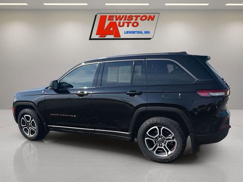 Used 2022 Jeep Grand Cherokee Trailhawk image 6