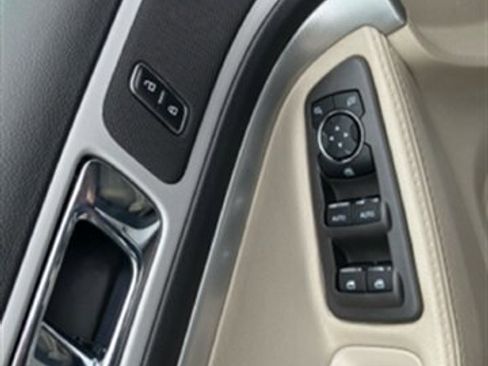 Used 2014 Ford Explorer XLT image 7