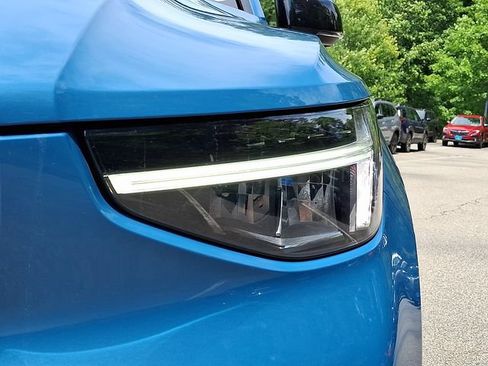 Used 2023 Volvo XC40 B5 Plus w/ Climate Package AWD/4WD image 9