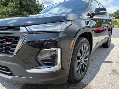 Used 2023 Chevrolet Traverse RS AWD/4WD image 24