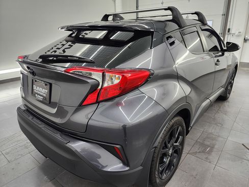 Used 2021 Toyota C-HR LE image 5