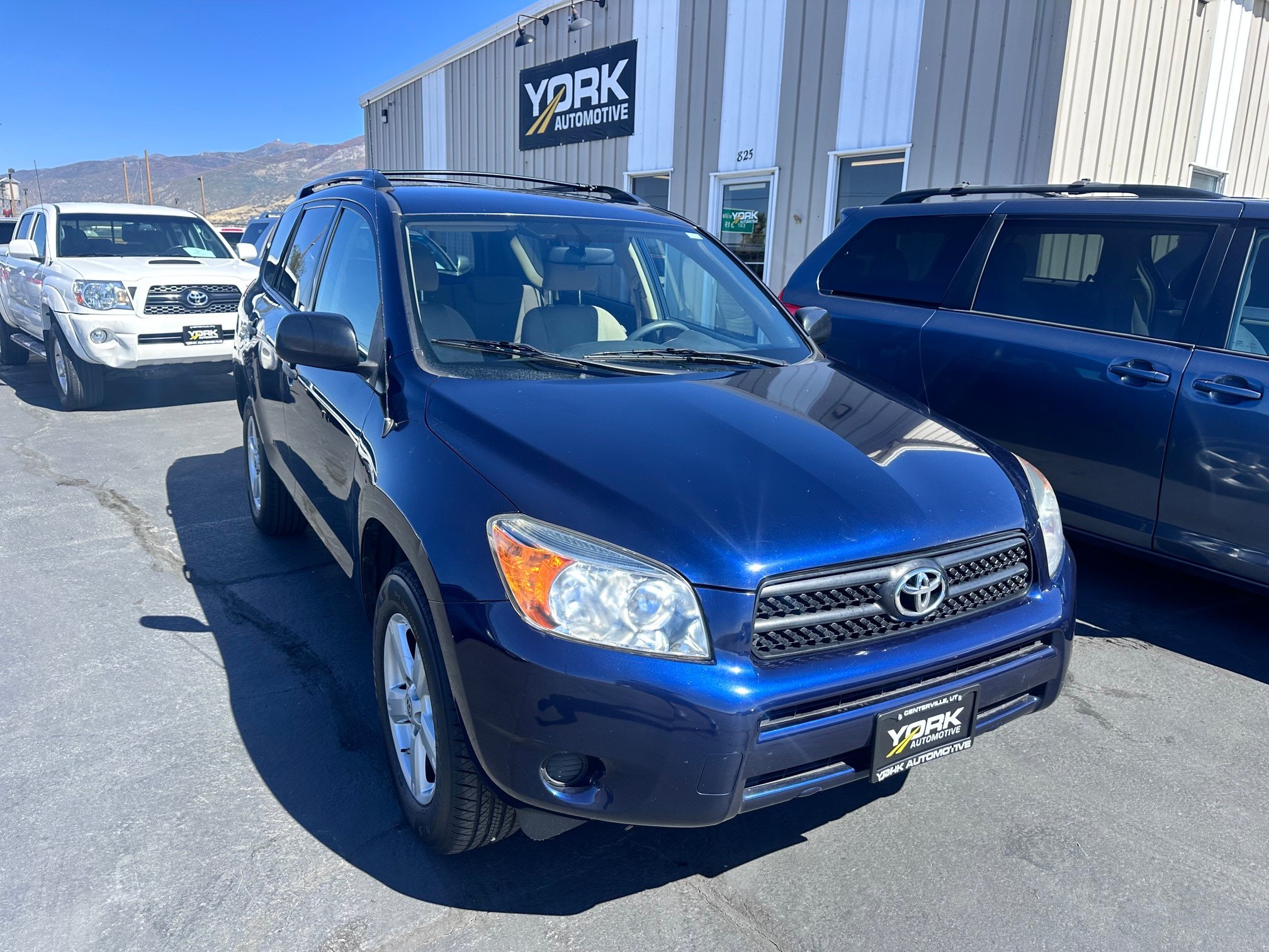Used 2007 Toyota RAV4 4WD image 1