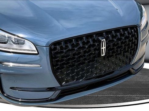 Used 2025 Lincoln Corsair Grand Touring w/ Equipment Group 302A AWD/4WD image 33