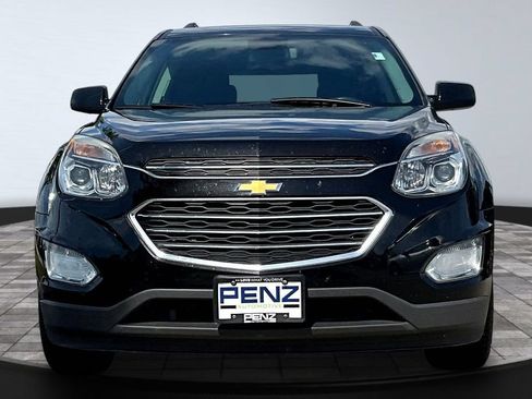 Used 2017 Chevrolet Equinox LT w/ Convenience Package AWD/4WD image 2