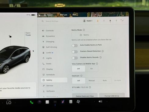 Used 2021 Tesla Model Y Long Range AWD/4WD image 23