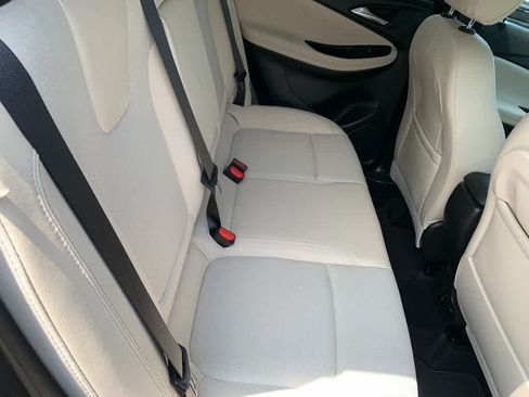 Certified 2024 Buick Encore GX Preferred w/ Comfort Package AWD/4WD image 18