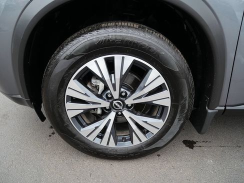 Used 2022 Nissan Rogue SV w/ SV Premium Package AWD/4WD image 36