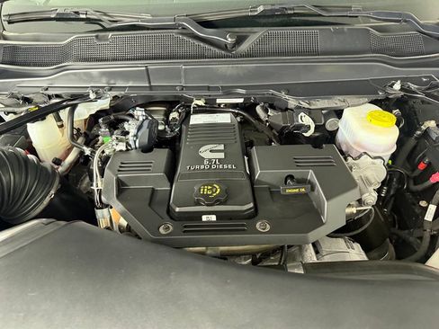 Used 2024 RAM 2500 Laramie w/ Night Edition AWD/4WD image 30