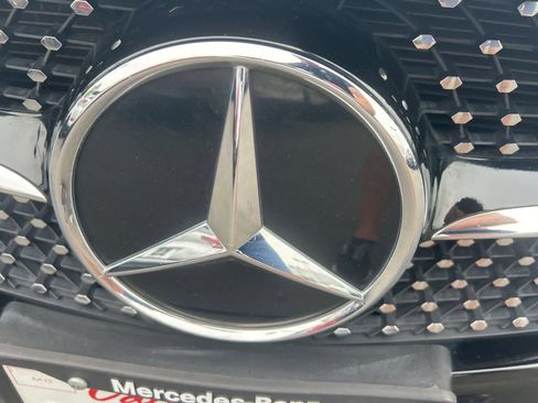 Used 2021 Mercedes-Benz C 300 Sedan image 12