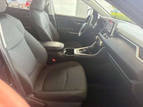 Certified 2025 Toyota RAV4 XLE AWD/4WD image 28