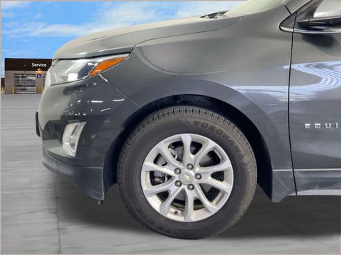 Used 2019 Chevrolet Equinox LT image 11