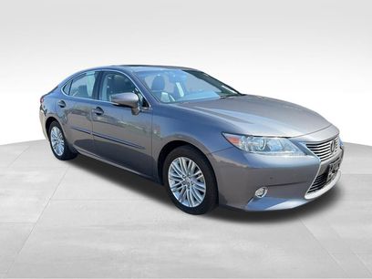 Used 2014 Lexus ES 350 w/ Luxury Package