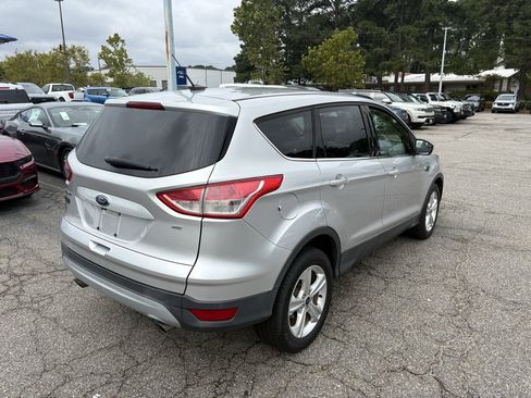 Used 2016 Ford Escape SE FWD image 5