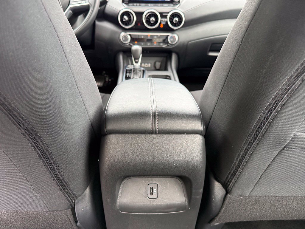 Used 2025 Nissan Sentra SV FWD image 30
