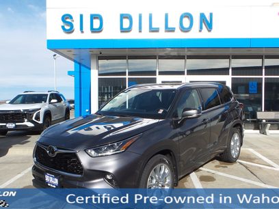Used 2022 Toyota Highlander Limited