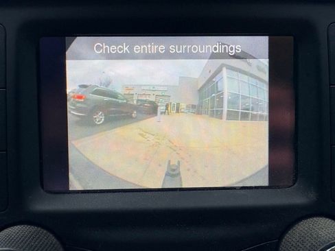 Used 2021 RAM 5500 Tradesman w/ Chrome Appearance Group image 28