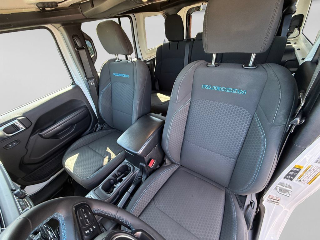 Used 2024 Jeep Wrangler Unlimited Rubicon 4xe AWD/4WD image 19