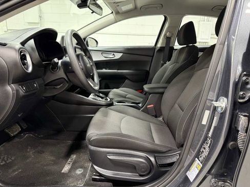 Used 2024 Kia Forte LXS FWD image 8