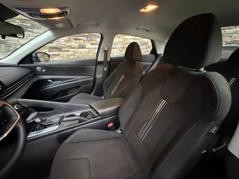 Certified 2023 Hyundai Elantra SEL FWD image 13