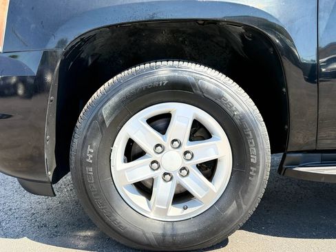 Used 2012 GMC Yukon SLT w/ SLT-2 Equipment Package AWD/4WD image 38