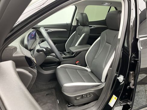 Certified 2024 Buick Envision Sport Touring image 10