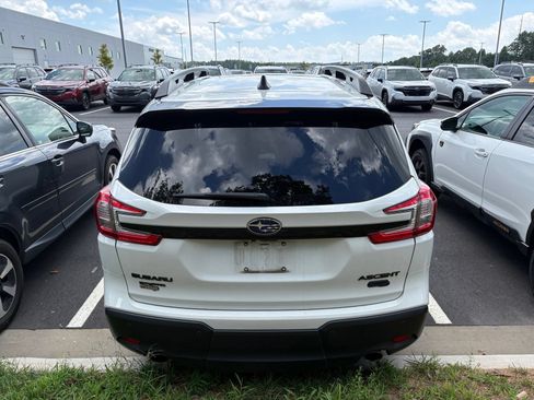 Used 2023 Subaru Ascent Onyx Edition AWD/4WD image 5