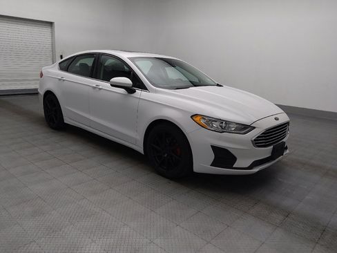 Used 2020 Ford Fusion SE FWD image 11