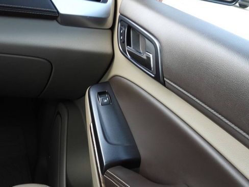 Used 2015 Chevrolet Suburban LT AWD/4WD image 48