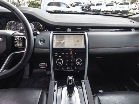Used 2023 Land Rover Discovery Sport SE R-Dynamic image 23