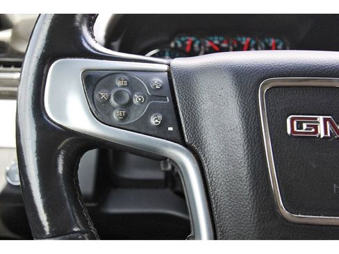 Used 2019 GMC Yukon XL SLT image 7