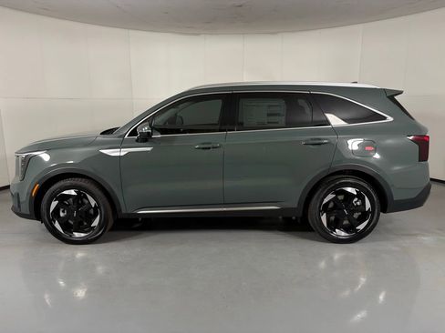 New 2026 Kia Sorento EX FWD image 5
