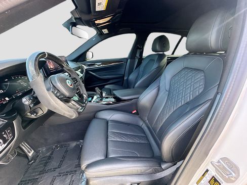 Used 2021 BMW 540i w/ M Sport Package RWD image 21