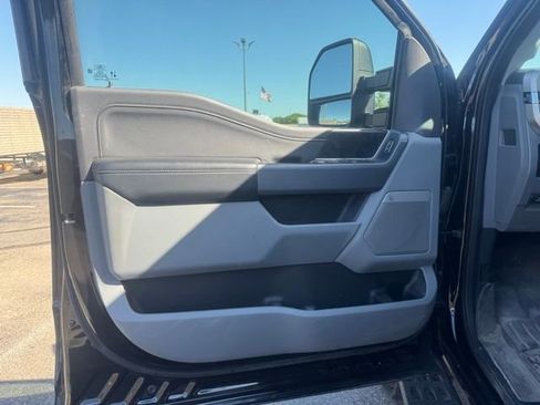 Used 2023 Ford F250 XLT w/ Tremor Off-Road Package image 9