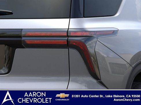 New 2026 Chevrolet Traverse LT image 11