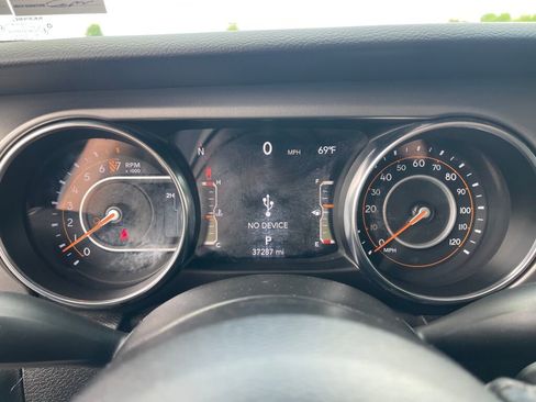 Used 2022 Jeep Gladiator Sport AWD/4WD image 20