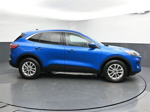 Used 2021 Ford Escape SE image 15