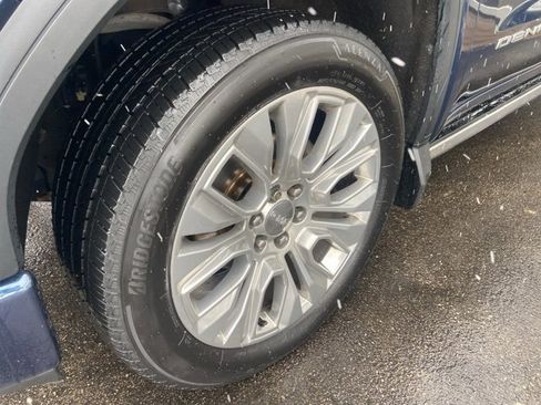 Used 2021 GMC Sierra 1500 Denali w/ Denali Ultimate Package image 6