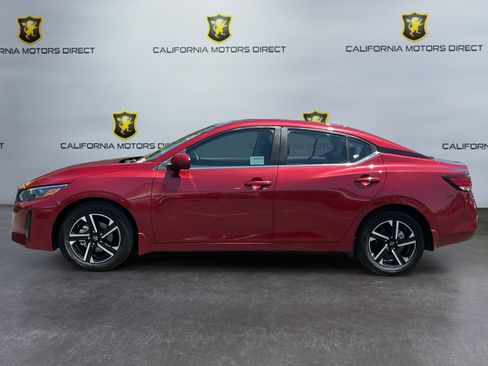 Used 2024 Nissan Sentra SV FWD image 8