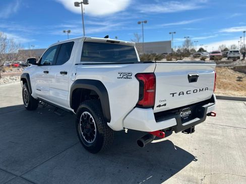 Used 2025 Toyota Tacoma TRD Off-Road image 6