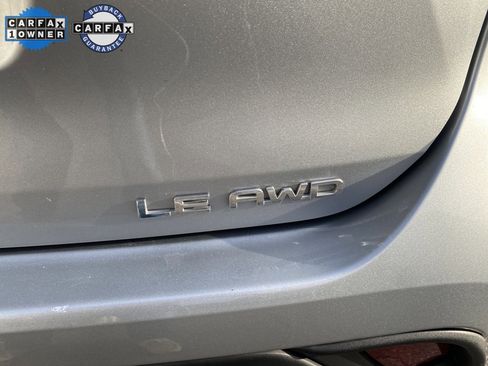 Used 2024 Toyota Highlander LE image 18