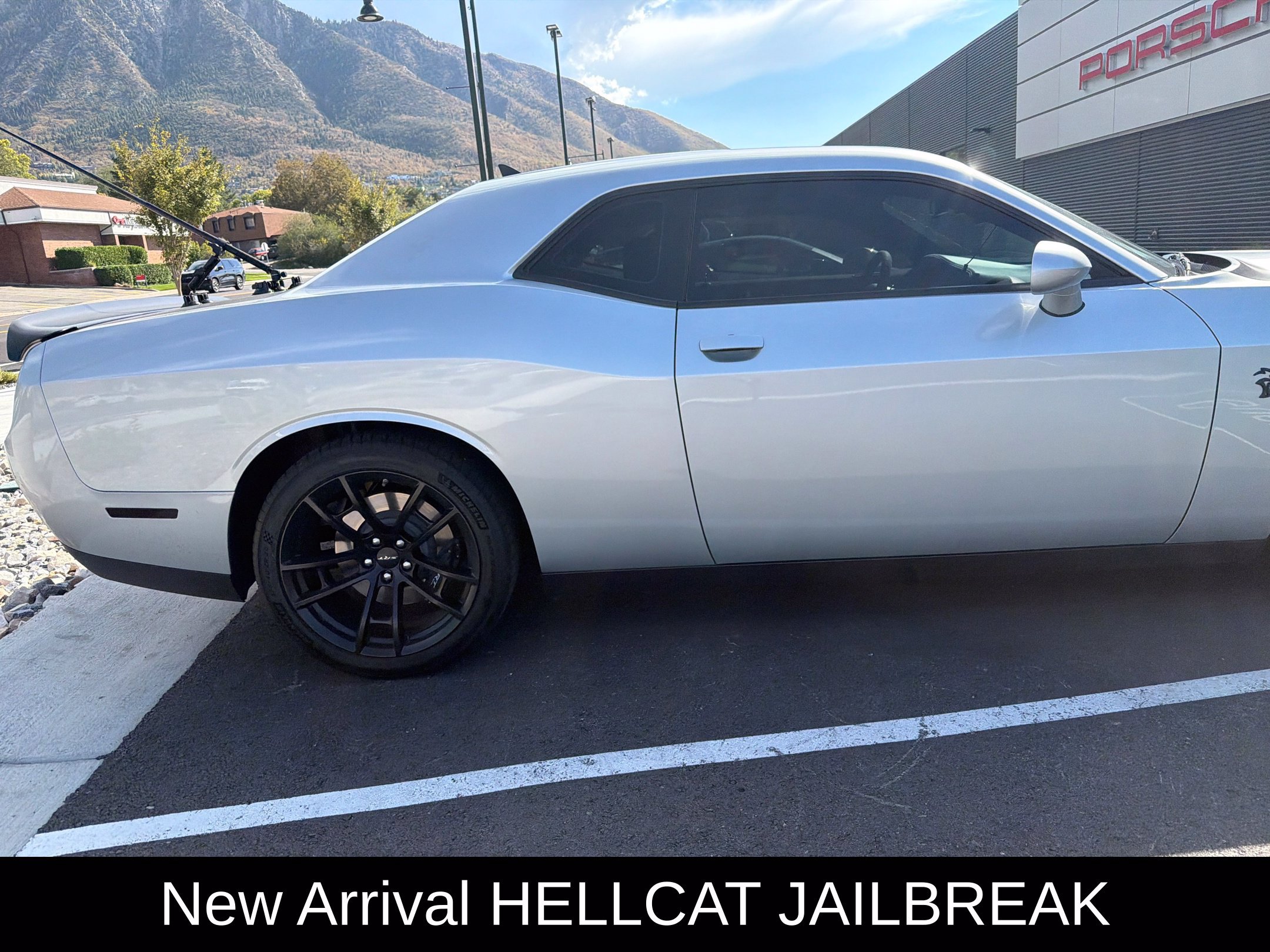 Used 2023 Dodge Challenger SRT Hellcat RWD image 6